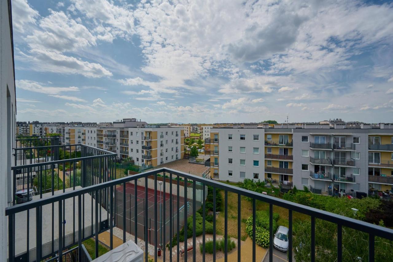 Exclusive Apartment With Balcony & Parking Wroclaw By Renters Prestige Exterior photo