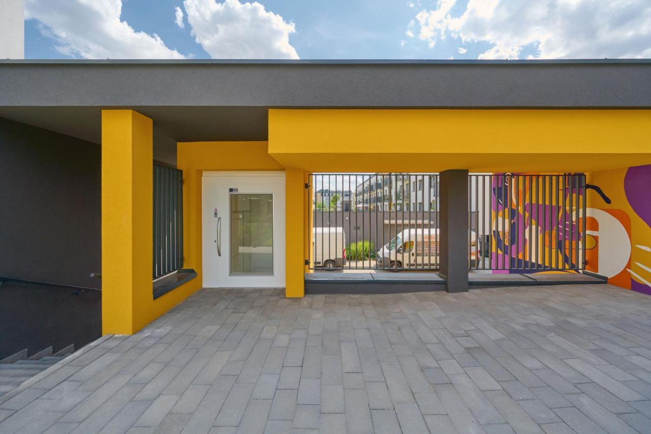 Exclusive Apartment With Balcony & Parking Wroclaw By Renters Prestige Exterior photo
