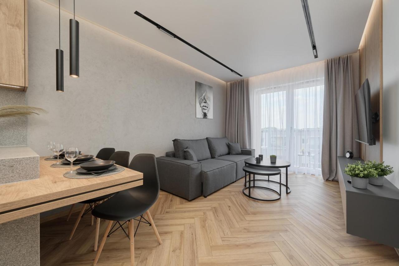 Exclusive Apartment With Balcony & Parking Wroclaw By Renters Prestige Exterior photo