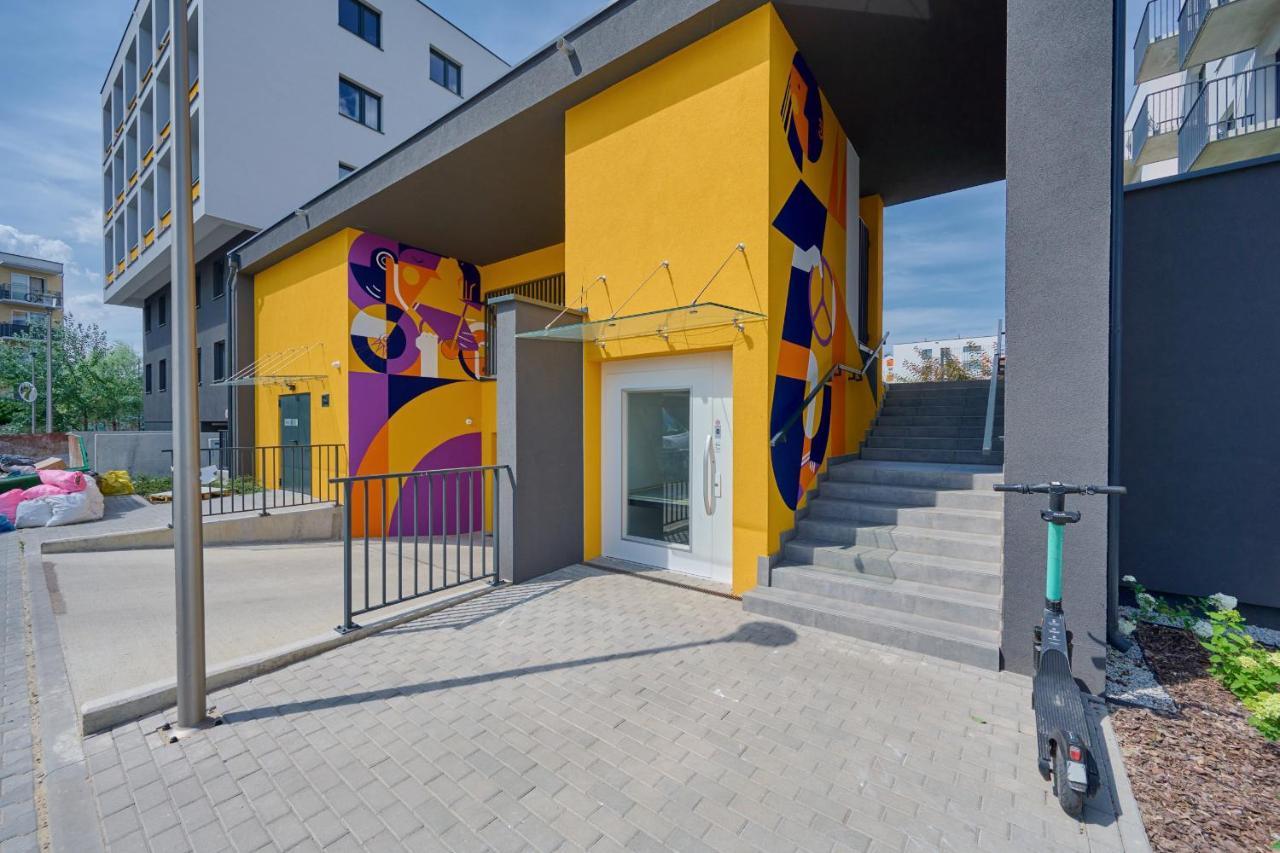Exclusive Apartment With Balcony & Parking Wroclaw By Renters Prestige Exterior photo
